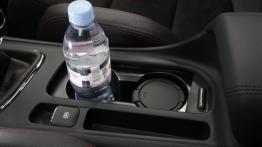 Kia pro_ceed II GT (2013) - schowek na kubki