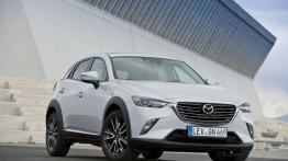 Mazda CX-3 SKYACTIV-G (2015) - widok z przodu