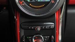 Mini Countryman John Cooper Works Facelifting - konsola środkowa