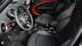 Mini Countryman John Cooper Works Facelifting - widok ogólny wnętrza z przodu