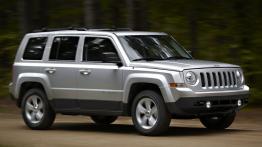 Jeep Patriot 2010 - widok z przodu