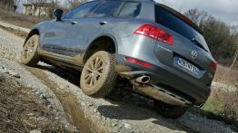Volkswagen Touareg 2010 - widok z tyłu