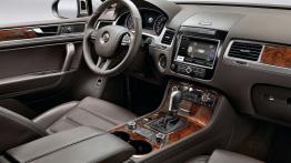 Volkswagen Touareg 2010 - kokpit