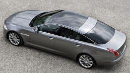 Jaguar XJ 2010 - widok z góry