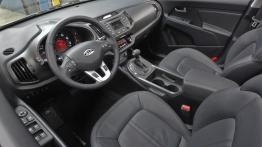 Kia Sportage 2010 - pełny panel przedni