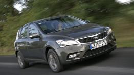 Kia Ceed Hatchback 5D 2010 - widok z przodu
