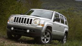 Jeep Patriot 2010 - widok z przodu