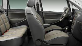 Fiat Idea 2010 - widok ogólny wnętrza z przodu