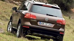 Volkswagen Touareg 2010 - widok z tyłu