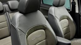 Fiat Idea 2010 - fotel pasażera, widok z przodu