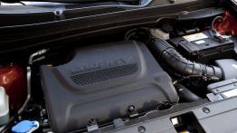 Kia Sportage 2010 - pokrywa silnika otwarta