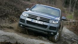 Volkswagen Touareg 2010 - widok z przodu