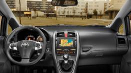 Toyota Auris 2010 - pełny panel przedni