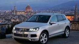 Volkswagen Touareg 2010 - widok z przodu