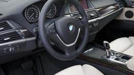 BMW X5 2010 - kierownica