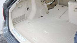 BMW 328i Touring (F31) - tylna kanapa złożona, widok z bagażnika