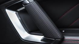 Peugeot 308 II GT (2015) - uchwyt w drzwiach pasażera