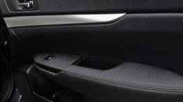 Subaru Outback IV Facelifting - drzwi pasażera od wewnątrz