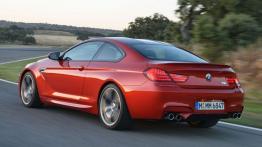 BMW M6 Coupe 2012 - widok z tyłu