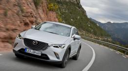 Mazda CX-3 SKYACTIV-G (2015) - widok z przodu