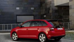 Skoda Rapid Spaceback (2013) - widok z tyłu