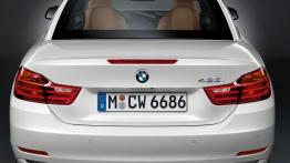 BMW serii 4 Cabriolet (2014) - tył - reflektory wyłączone