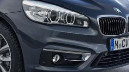 BMW 220d xDrive Gran Tourer (2015) - zderzak przedni