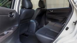 Nissan Pulsar 1.5 dCi (2014) - widok ogólny wnętrza
