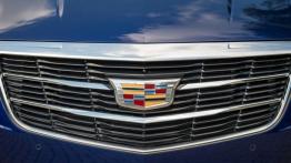 Cadillac ATS Coupe (2015) - grill