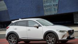Mazda CX-3 SKYACTIV-G (2015) - prawy bok