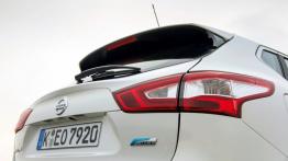 Nissan Qashqai II dCi (2014) - prawy tylny reflektor - wyłączony