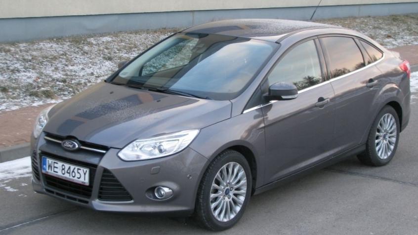 Ford Focus III Sedan 1.6 Duratec 85KM 63kW od 2011