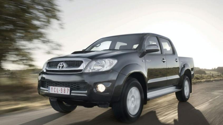 Toyota Hilux VII Podwójna kabina 2.5 D-4D 120KM 88kW 2005-2011
