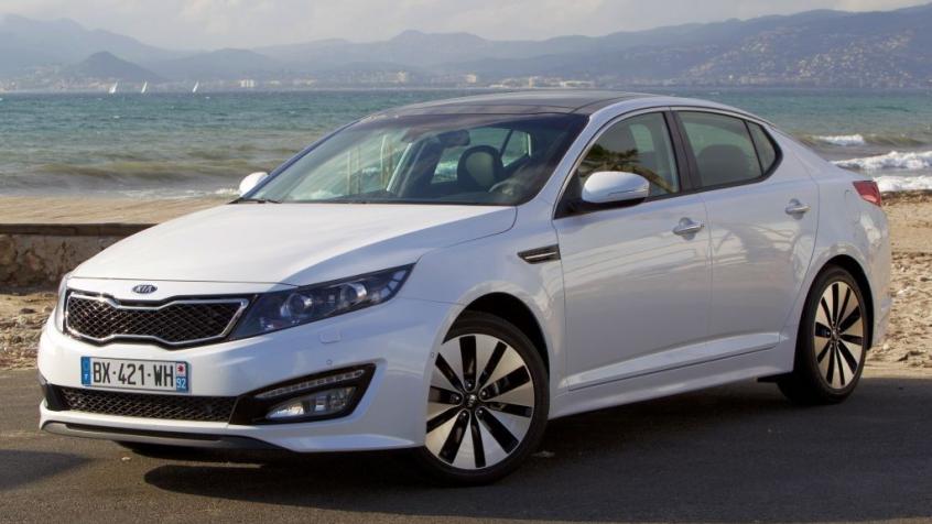 Kia Optima I Sedan 2.0T GDI 278KM 204kW od 2011