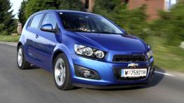 Chevrolet Aveo hatchback 2011 - widok z przodu