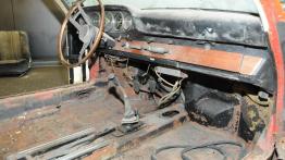 Odrestaurowana i gotowa do drogi: Porsche Museum po raz pierwszy prezentuje najstarszą 911