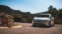 Toyota Prius III Hatchback 1.8 HSD 136KM 100kW 2010-2011