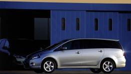 Mitsubishi Grandis 2.4 i 16V MIVEC 165KM 121kW 2003-2011