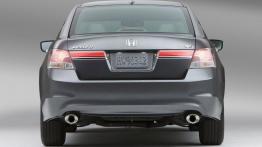 Honda Accord Sedan 2011 - widok z tyłu