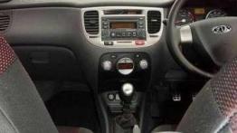 Skazana na trzecią ligę - Kia Rio (2005-2011)