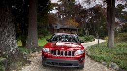 Jeep Compass 2011 - widok z przodu