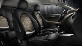 Alfa Romeo MiTo 2011 - widok ogólny wnętrza z przodu