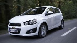 Chevrolet Aveo hatchback 2011 - widok z przodu