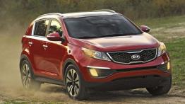 Kia Sportage SX 2011 - przód - reflektory włączone