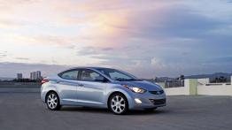 Hyundai Elantra 2011 - prawy bok