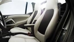 Smart Fortwo 2011 - fotel kierowcy, widok z przodu