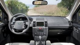 Land Rover Freelander 2011 - pełny panel przedni