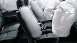 Kia pro ceed - model 2011 - widok ogólny wnętrza