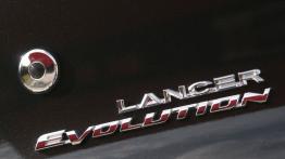 Mitsubishi Lancer Evo 2011 - emblemat