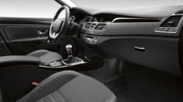 Renault Laguna Hatchback 2011 - pełny panel przedni